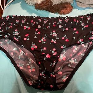 Torrid Hipster Cherry Panties Size 1